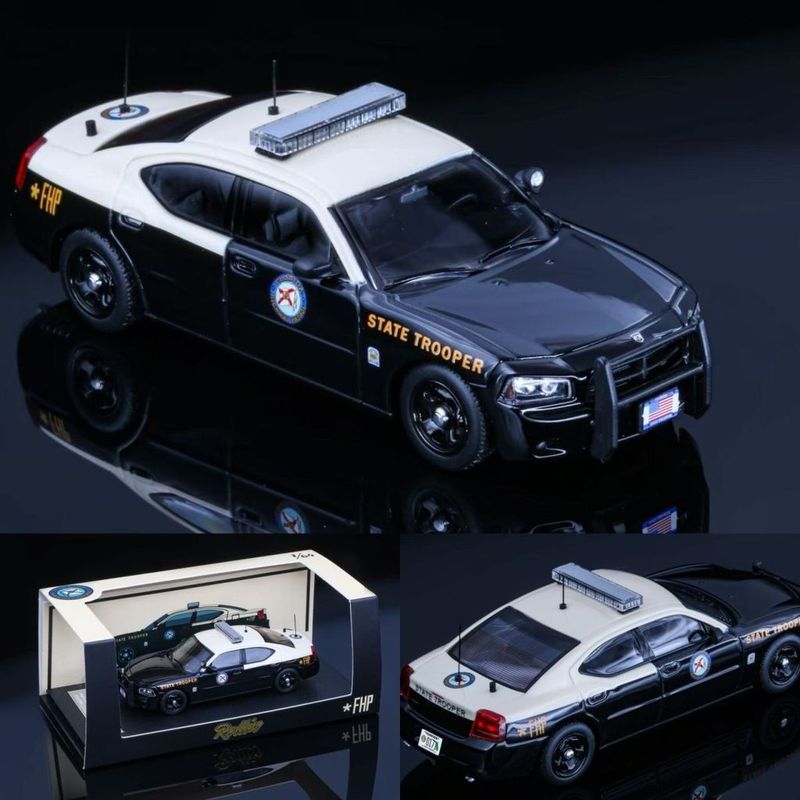Car Charger - Rollin 1/64 Dodge Charger Patrulla de